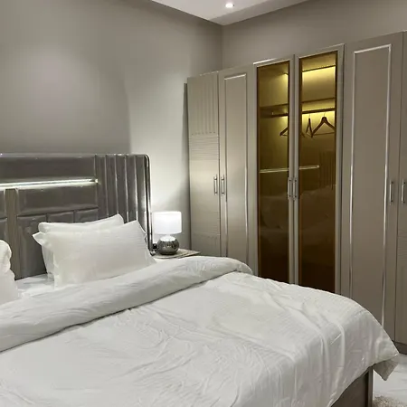 شقة فندقية غرفة نوم بمجلس استرخائي Jeddah Exterior photo